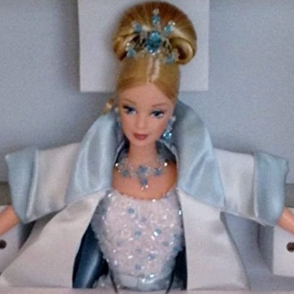 Crystal Jubilee Barbie - 40th Anniversary LE NRFB - Picture 3 of 6